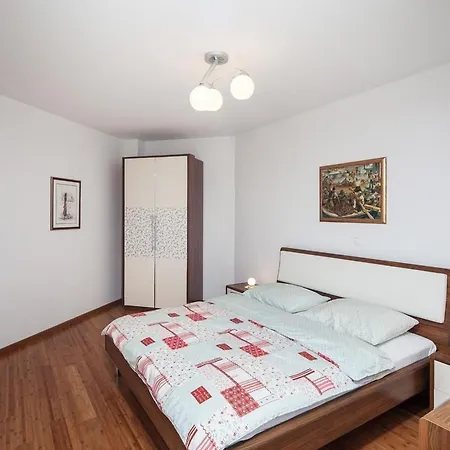 Luxurioeses Mit Pool Direkt Am By Interhome Rogoznica
