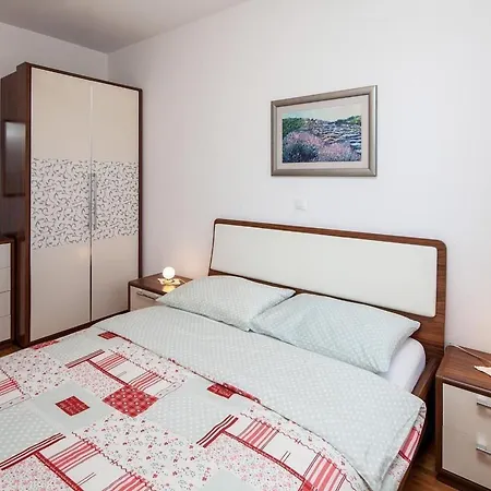 Luxurioeses Mit Pool Direkt Am By Interhome Rogoznica