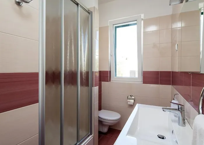 Luxurioeses Mit Pool Direkt Am By Interhome *