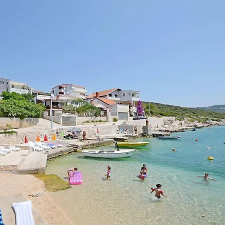 Luxurioeses Mit Pool Direkt Am By Interhome *